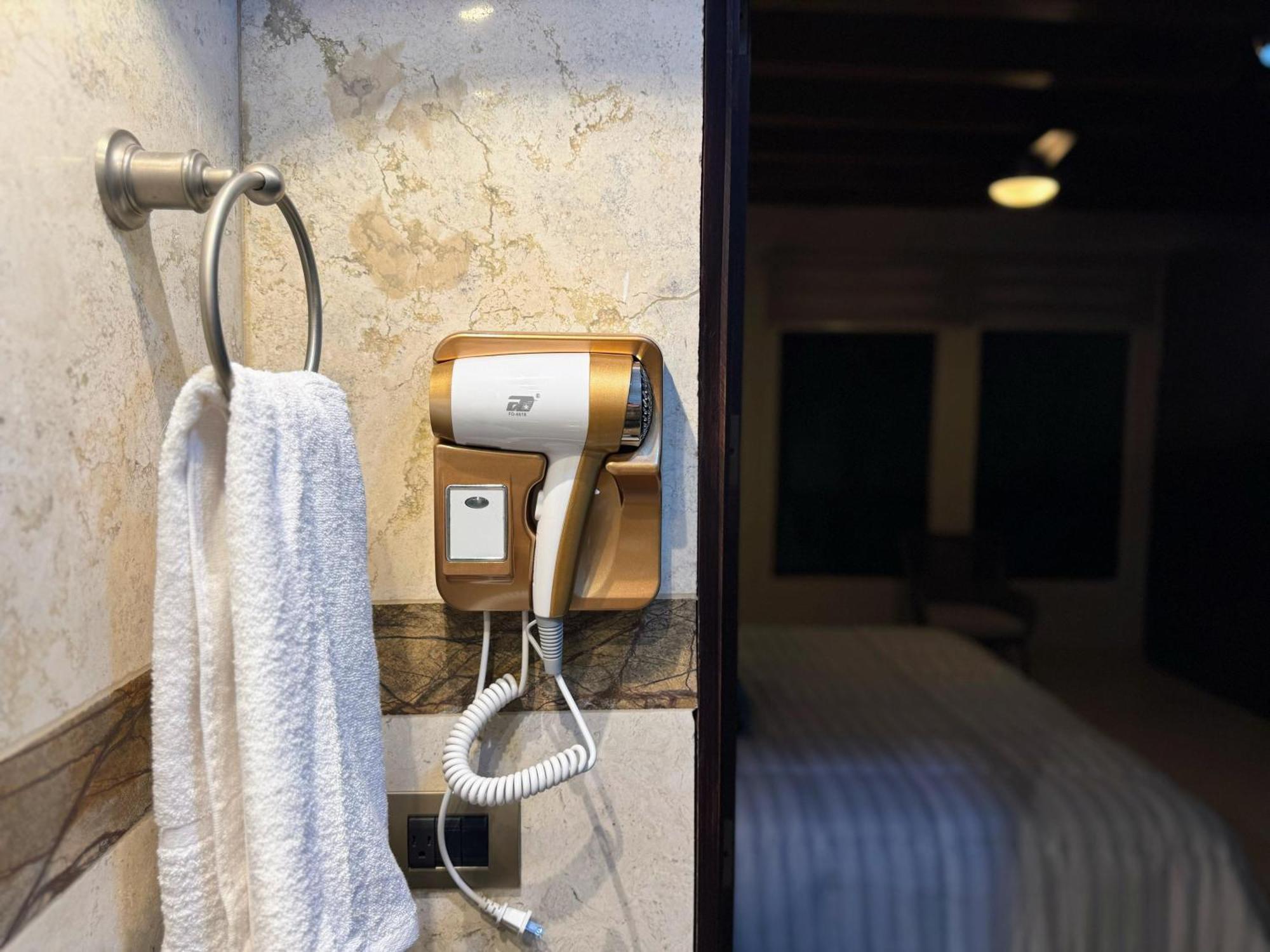 Macarena Guest House Сан Мигел де Аленде Екстериор снимка